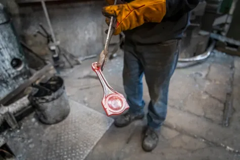 Christian Sauer Metallbau, Schlosser