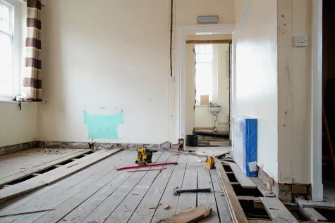Stella Bauservice GmbH und Co. KG, Haus renovieren