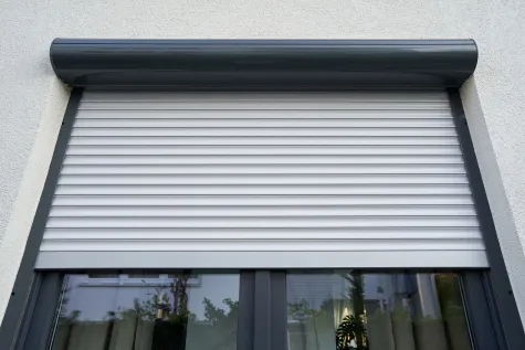 Roland Knoll, Knoll Rollladen/Sonnenschutz, Rollläden