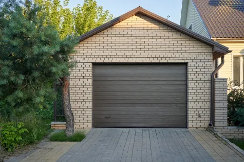 AKS Sonnenschutz UG, Rolltore