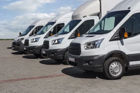Photovoltaik-und Gebäudereinigung Frank Galley, Transporter mieten