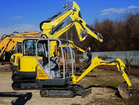 Thomas Wiegelmann GmbH & Co. KG, Bagger mieten, Baumaschinenverleih