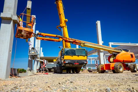 Autokranverleih GmbH Greiz, Kran mieten, Baukran mieten