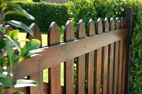 Leeb Balkone GmbH, Holzzaun und Holzgeländer